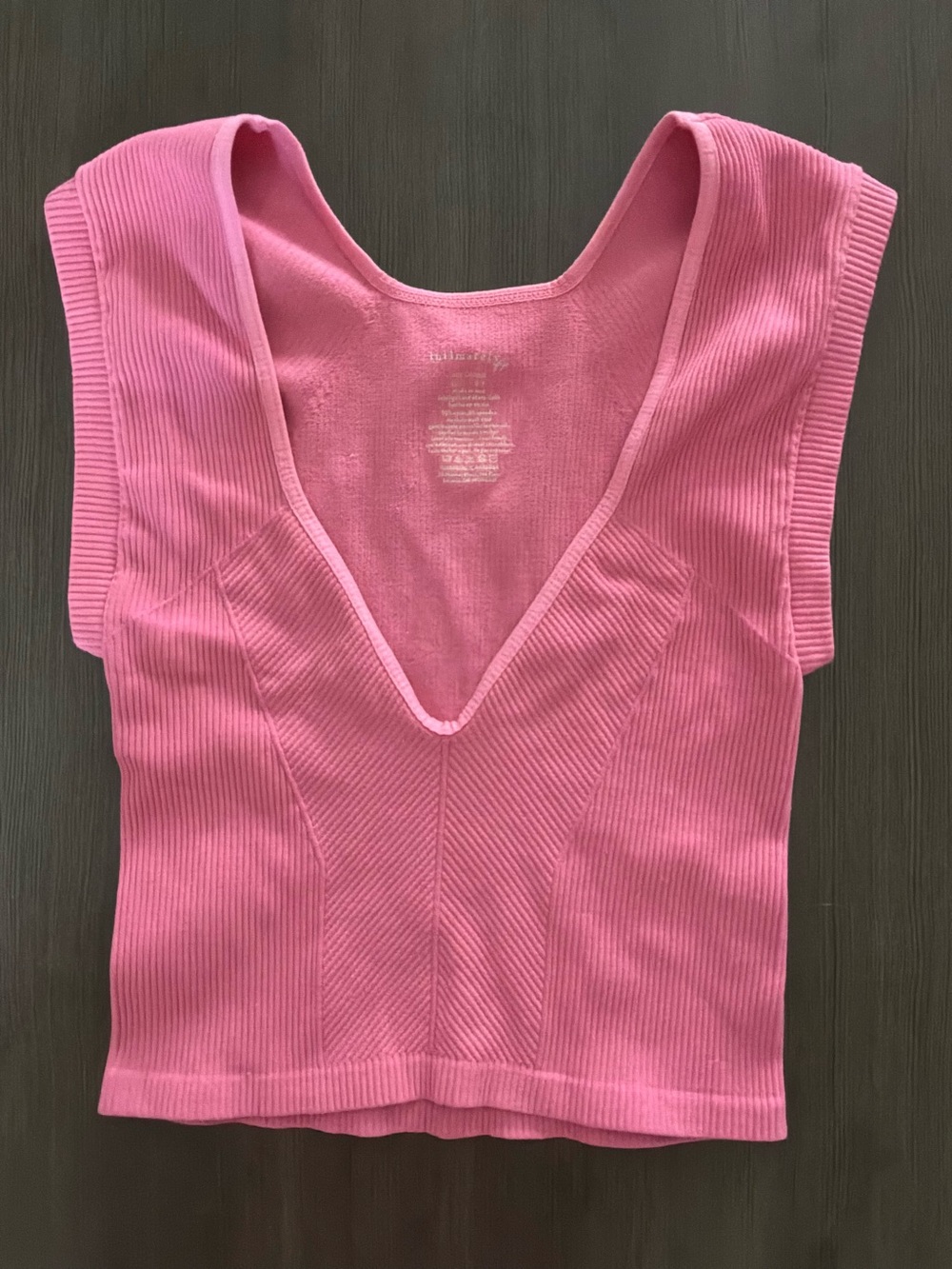 Intimately by Free People Pink
Ribbed V-Neck CropTop in the Color Sweet Pea XS/S